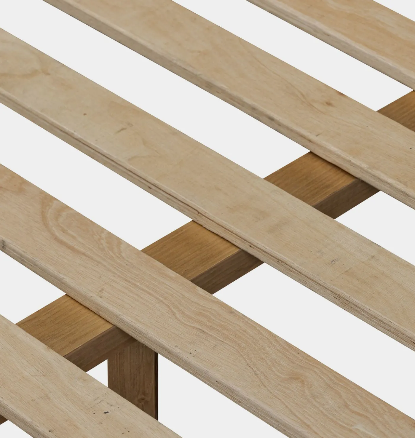 Richard Natural Rush Bed