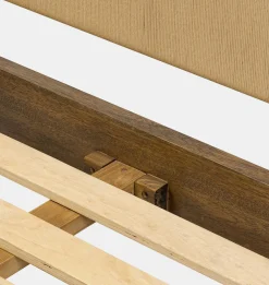 Richard Natural Rush Bed