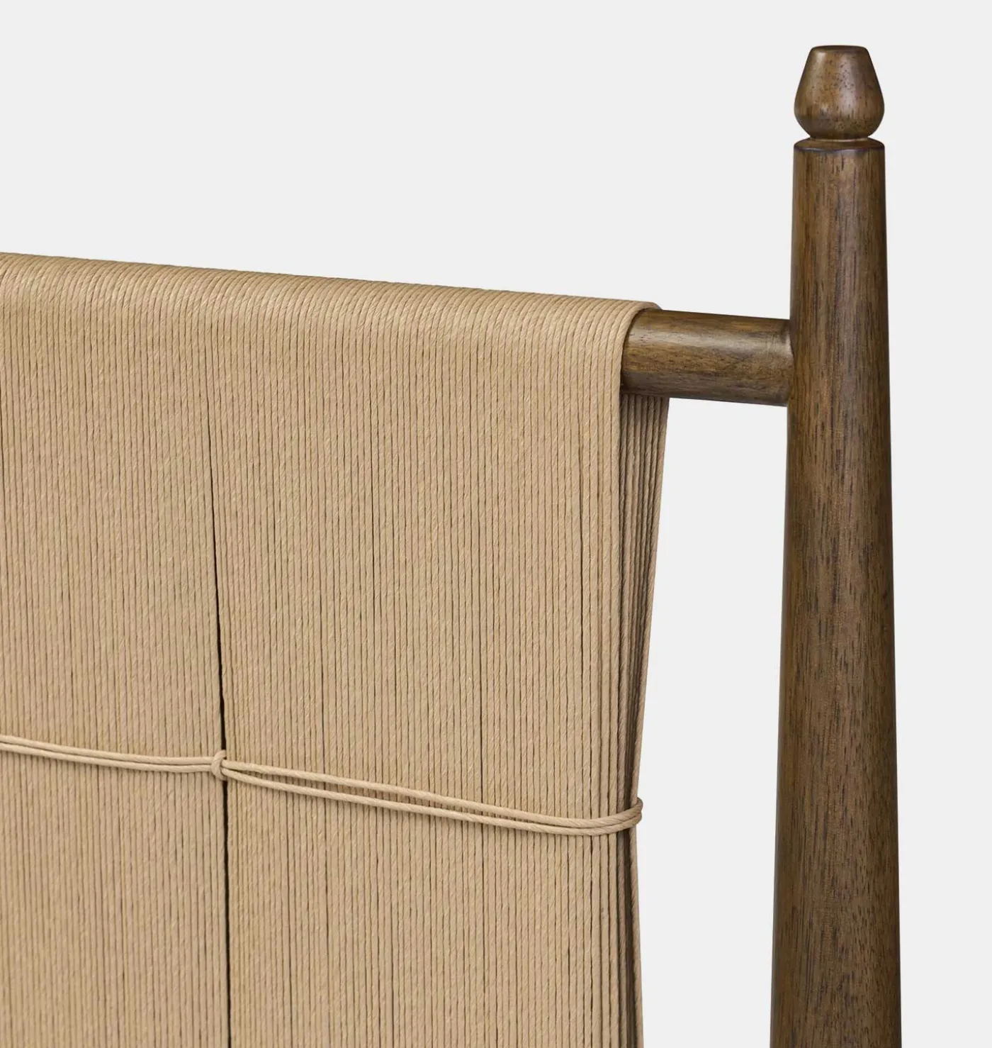 Richard Natural Rush Bed
