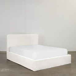 Shelby Bed