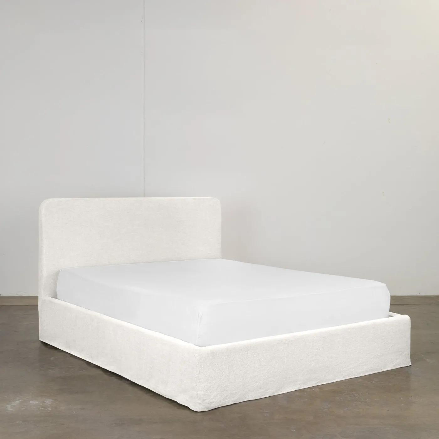 Shelby Bed