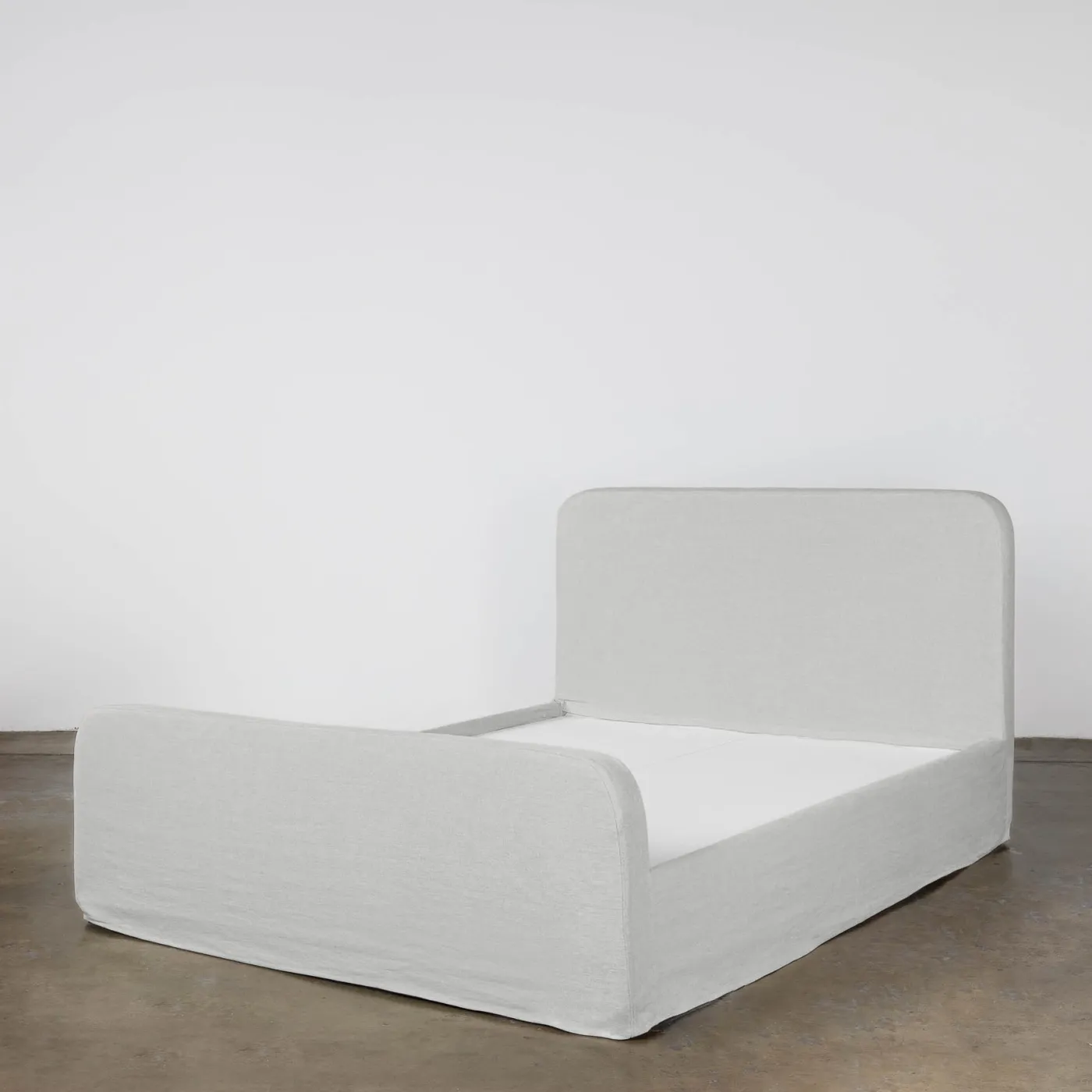 Shelby Bed with Footboard