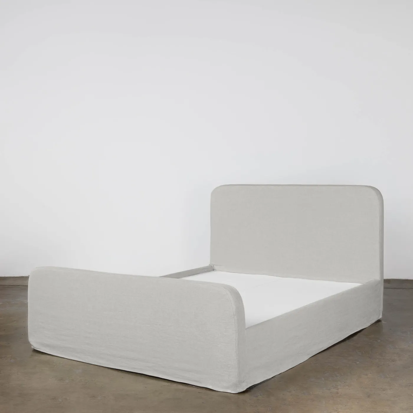 Shelby Bed with Footboard