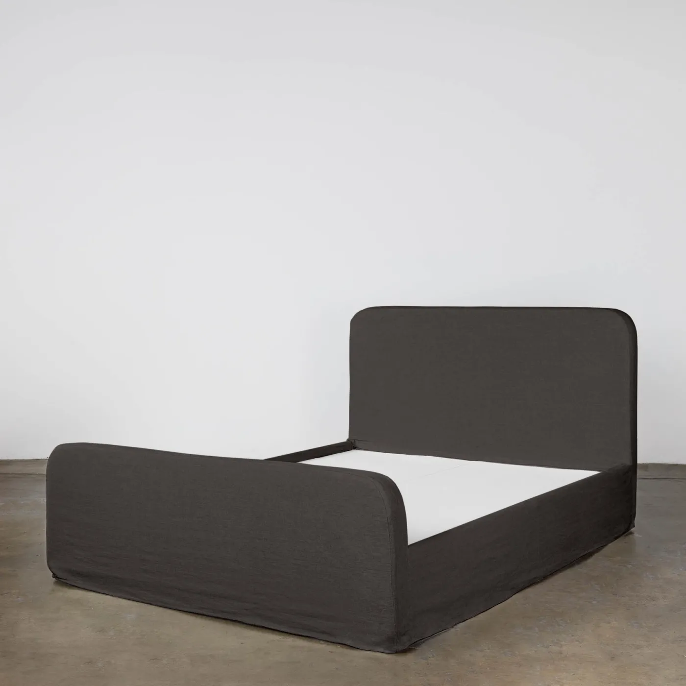 Shelby Bed with Footboard