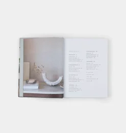 Style: The Art of Creating a Beautiful Home