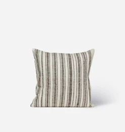 Tova Vintage Pillow 20.5" x 20.5"