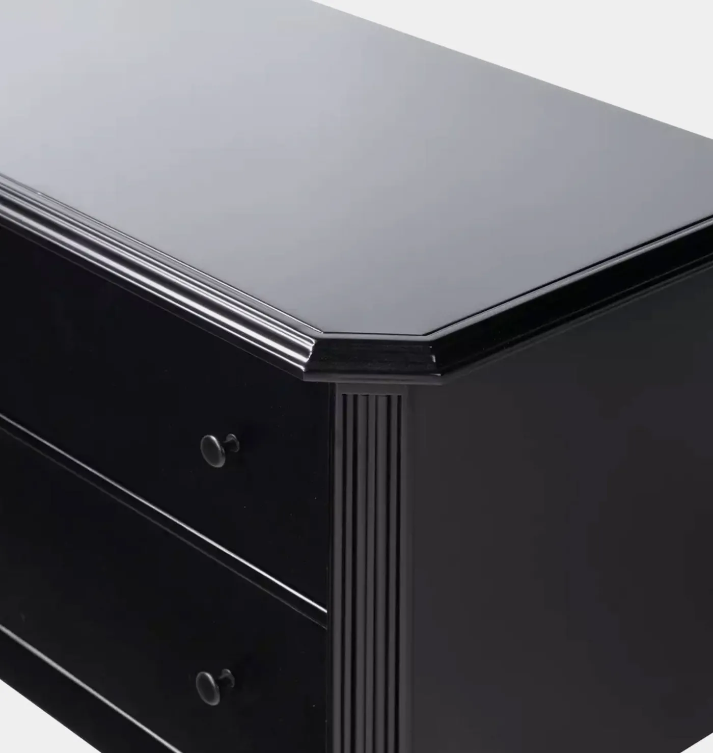 Vaughn Nightstand