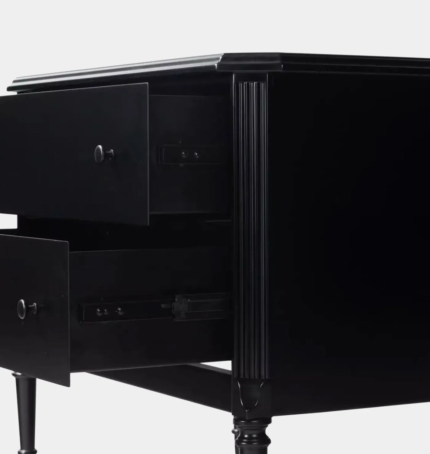 Vaughn Nightstand