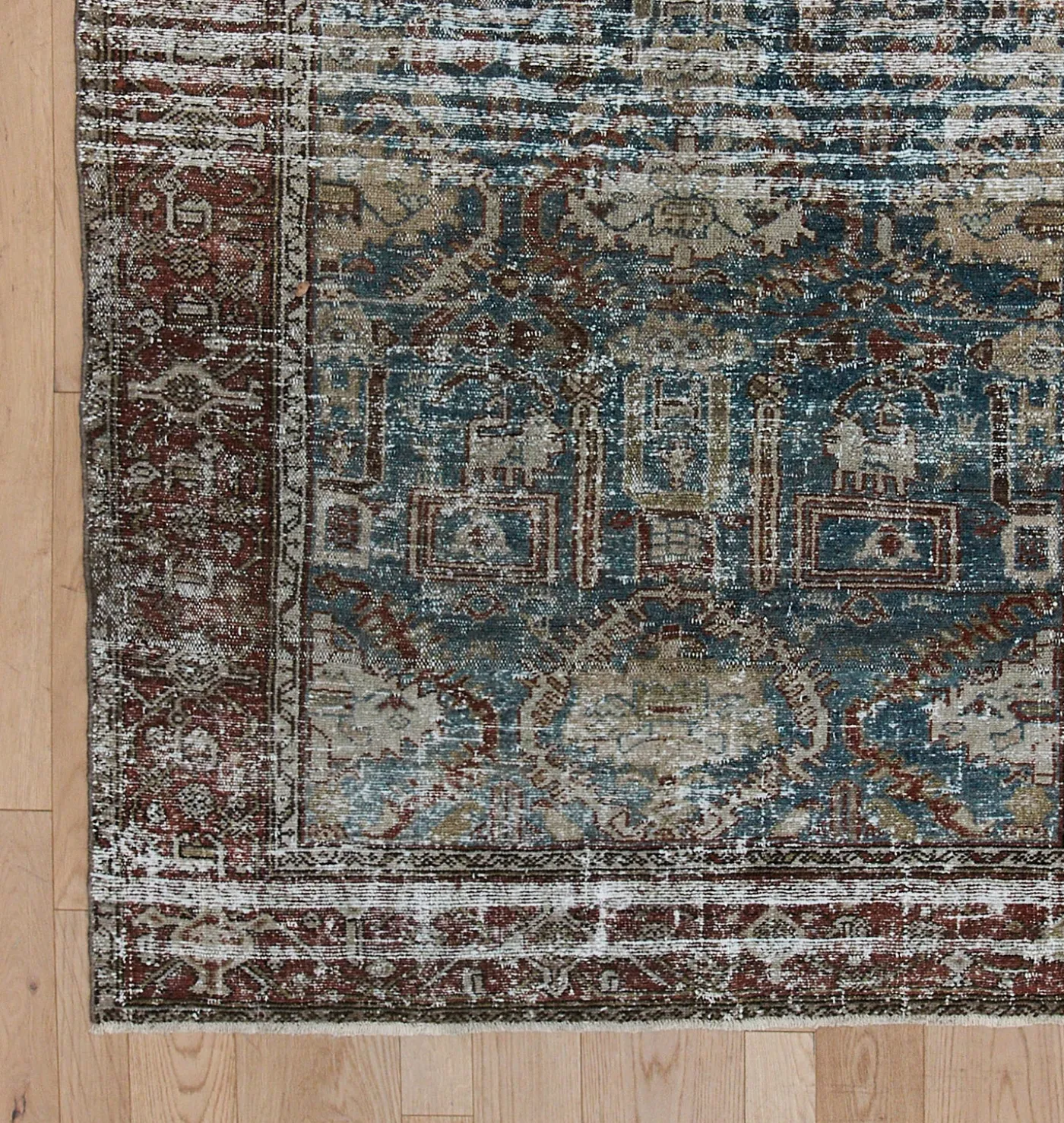 Vintage Varna Rug 4'6" x 6'7"