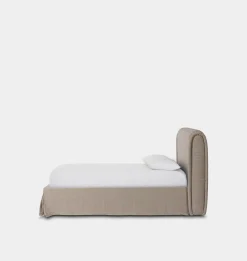 Wyndham Bed