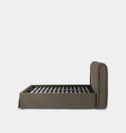Wyndham Bed