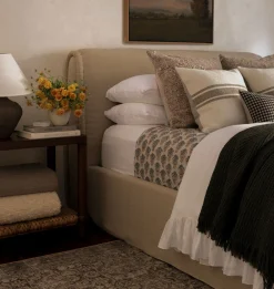 Wyndham Bed