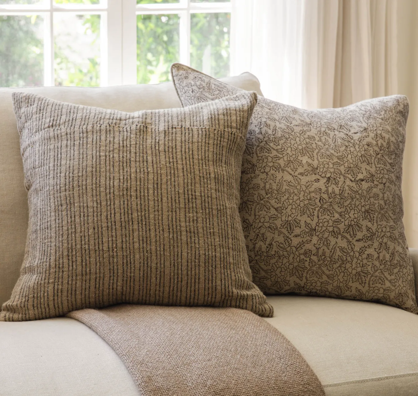 Wynn Pillow 20" x 20"