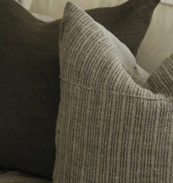 Wynn Pillow 20