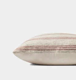 Zephyr Pillow 22'' x 22'' Natural / Wine